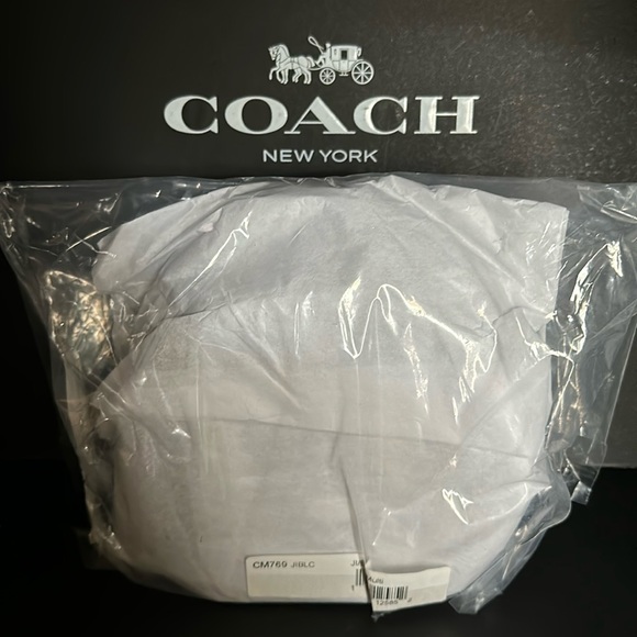 NWT Coach Canteen Circle Crossbody Halloween Cat Black Leather Purse Bag Kitten - Picture 7 of 12